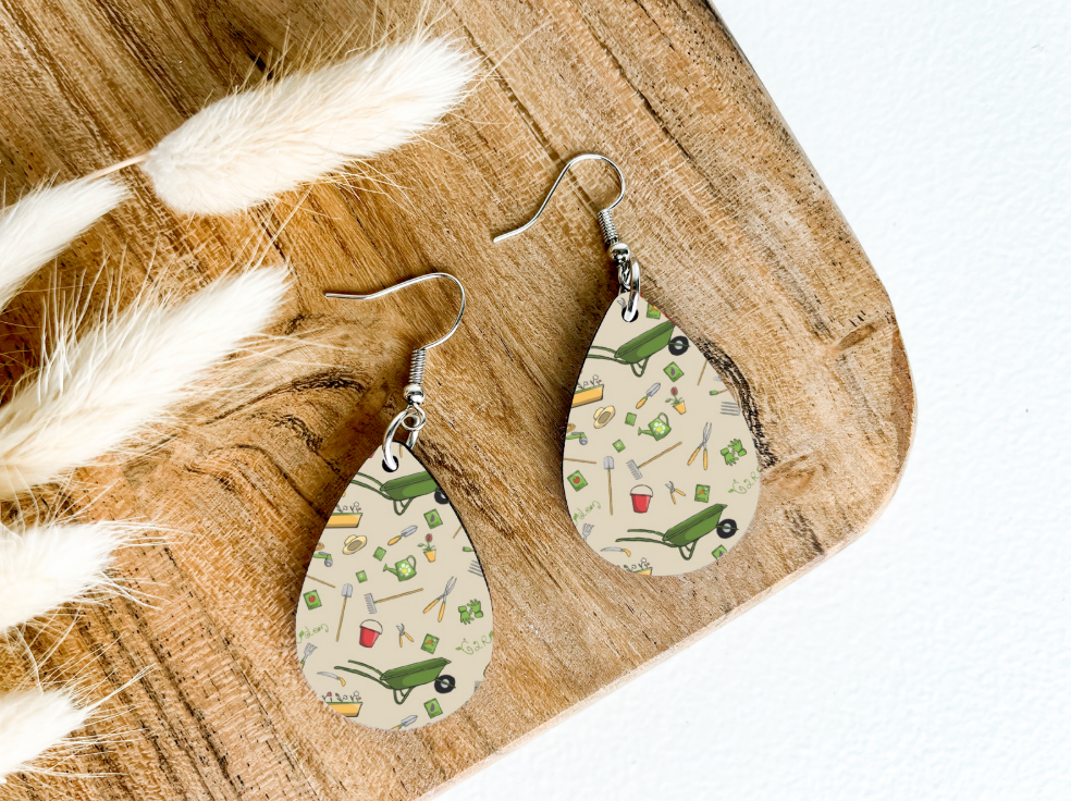 GARDENING Gardener print dangle teardrop earrings